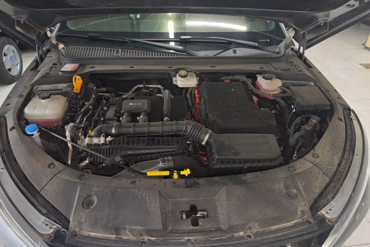 Used BYD Qin L 2024 DM-i 80KM Leading Model Engine Bay