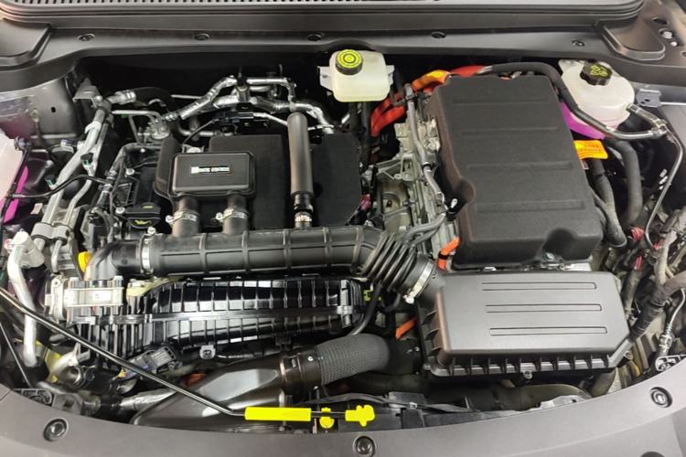 Used BYD Qin L 2024 DM-i 120KM Excellence Model Engine Bay
