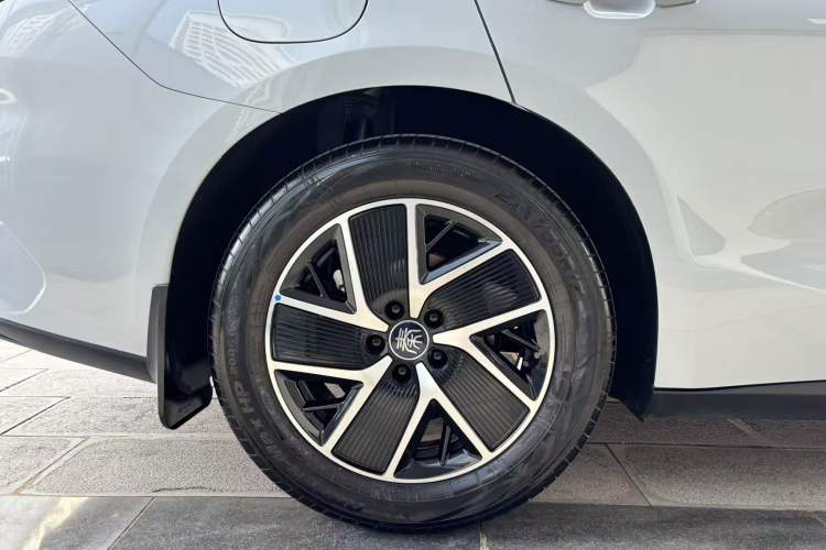 Used BYD Qin L 2024 DM-i 120KM Leading Model Exterior 12