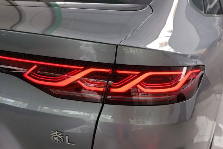 Used BYD Qin L 2024 DM-i 120KM Excellence Model Exterior 3