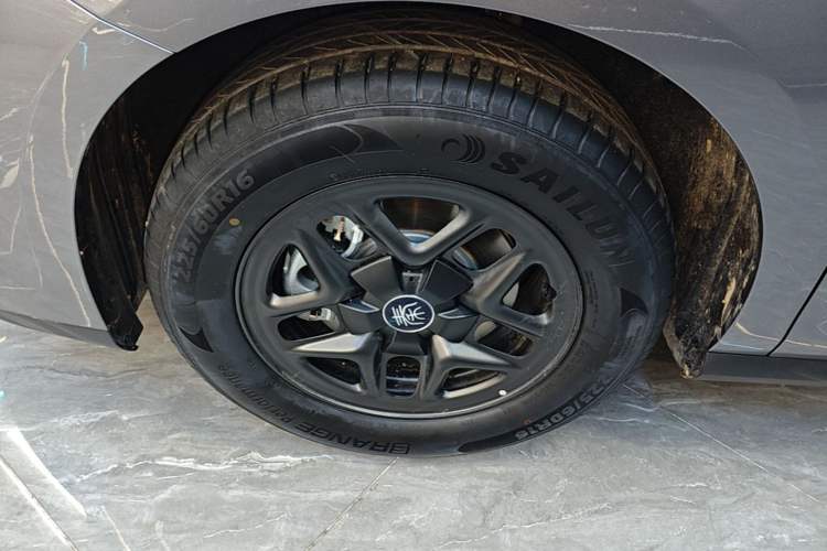 Used BYD Qin L 2024 DM-i 80KM Leading Model Exterior 3