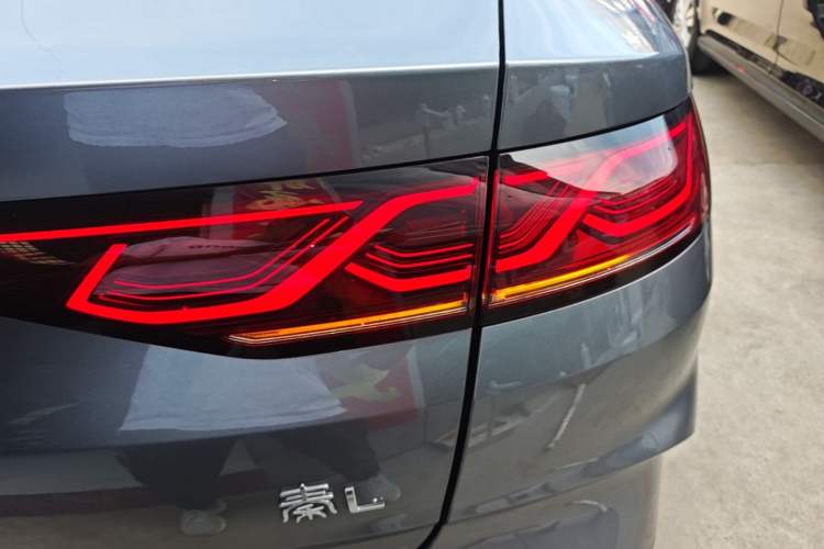 Used BYD Qin L 2024 DM-i 80KM Beyond Model Exterior 3