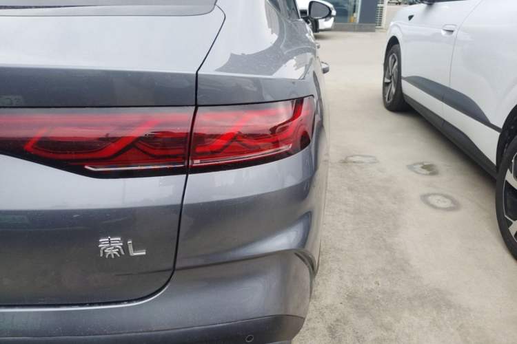 Used BYD Qin L 2024 DM-i 120KM Beyond Model Exterior 3