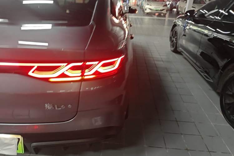 Used BYD Qin L 2024 DM-i 120KM Leading Model Exterior 3