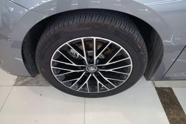 Used BYD Qin L 2024 DM-i 120KM Excellence Model Exterior 4