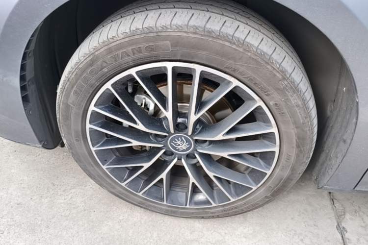 Used BYD Qin L 2024 DM-i 120KM Excellence Model Exterior 4