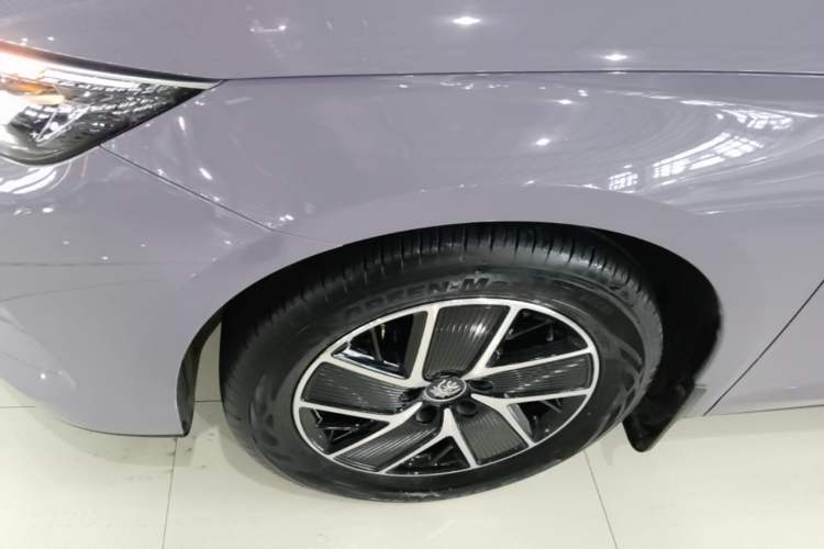 Used BYD Qin L 2024 DM-i 120KM Beyond Model Exterior 4