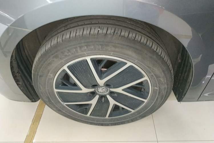 Used BYD Qin L 2024 DM-i 120KM Beyond Model Exterior 4