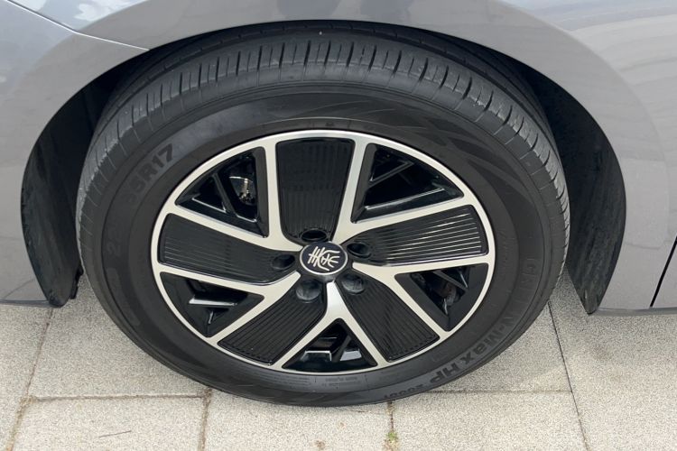 Used BYD Qin L 2024 DM-i 120KM Beyond Model Exterior 4