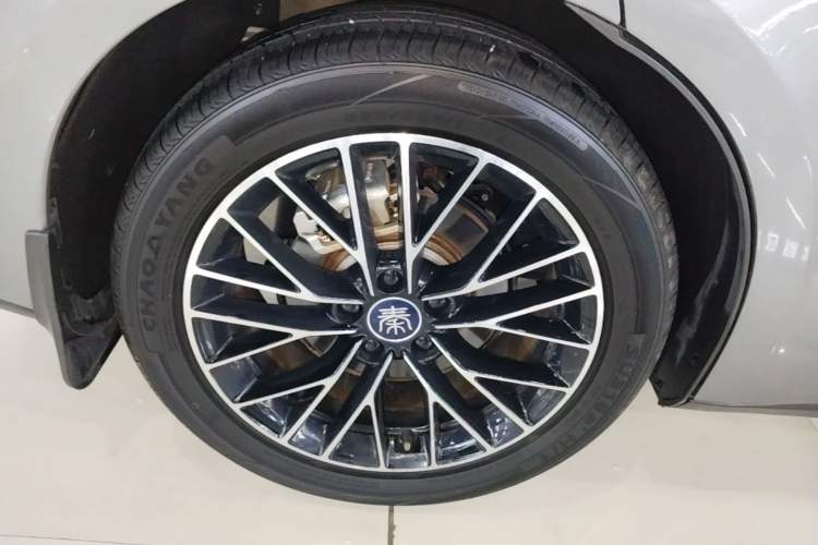 Used BYD Qin L 2024 DM-i 120KM Excellence Model Exterior 5