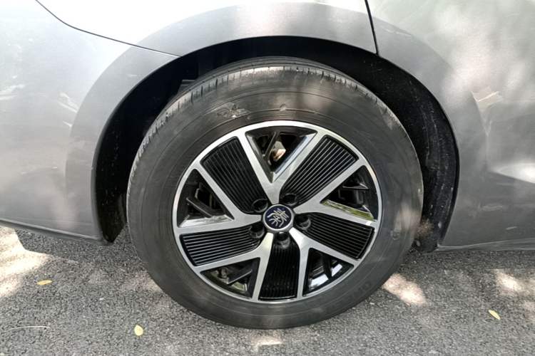 Used BYD Qin L 2024 DM-i 120KM Beyond Model Exterior 5