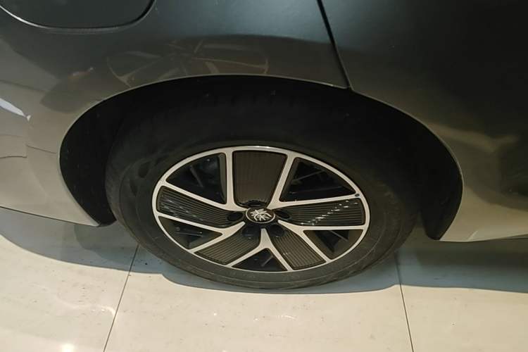 Used BYD Qin L 2024 DM-i 120KM Leading Model Exterior 5