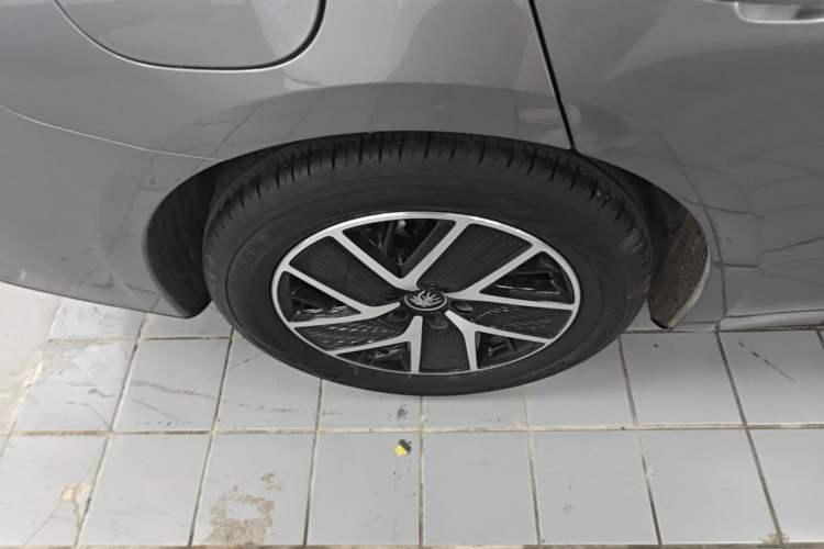 Used BYD Qin L 2024 DM-i 80KM Beyond Model Exterior 5