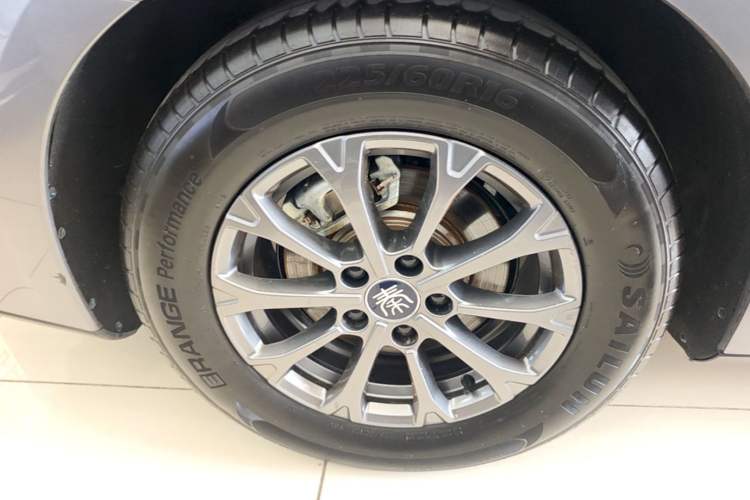 Used BYD Qin L 2024 DM-i 80KM Leading Model Exterior 5