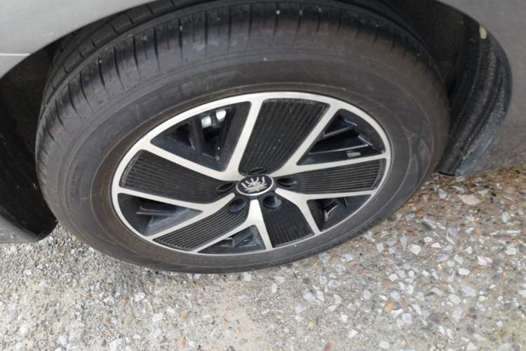 Used BYD Qin L 2024 DM-i 80KM Beyond Model Exterior 5