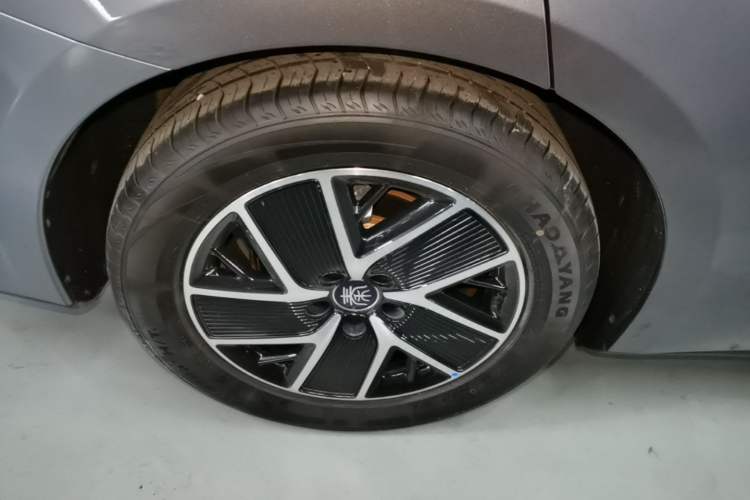 Used BYD Qin L 2024 DM-i 80KM Beyond Model Exterior 5