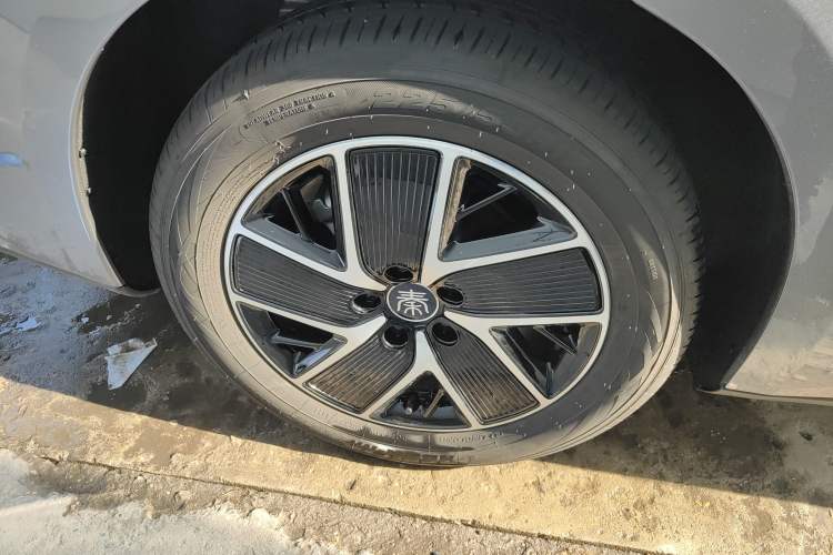 Used BYD Qin L 2024 DM-i 120KM Leading Model Exterior 5