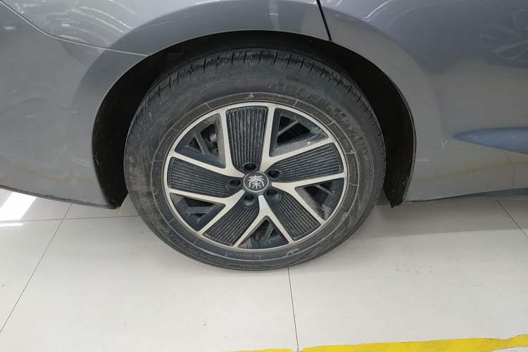 Used BYD Qin L 2024 DM-i 120KM Beyond Model Exterior 5