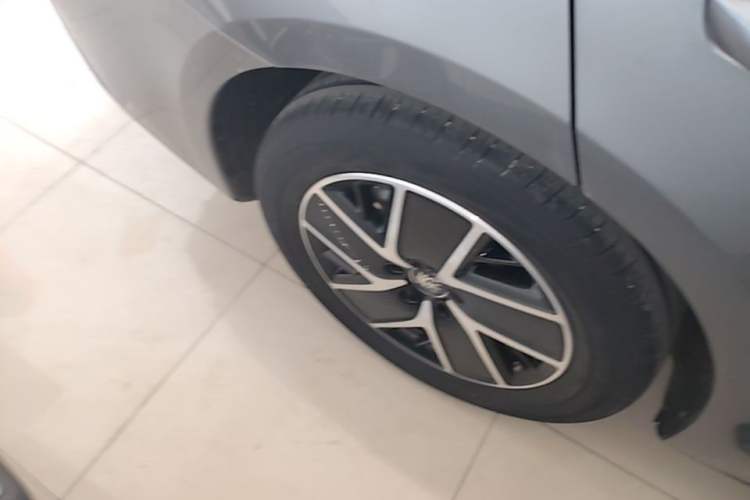 Used BYD Qin L 2024 DM-i 120KM Beyond Model Exterior 5