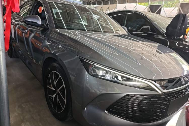 Used BYD Qin L 2024 DM-i 80KM Beyond Model Front Right 45 Deg