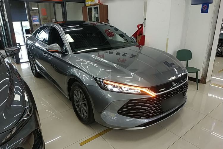 Used BYD Qin L 2024 DM-i 80KM Leading Model Front Right 45 Deg