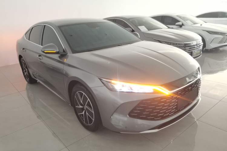Used BYD Qin L 2024 DM-i 80KM Beyond Model Front Right 45 Deg