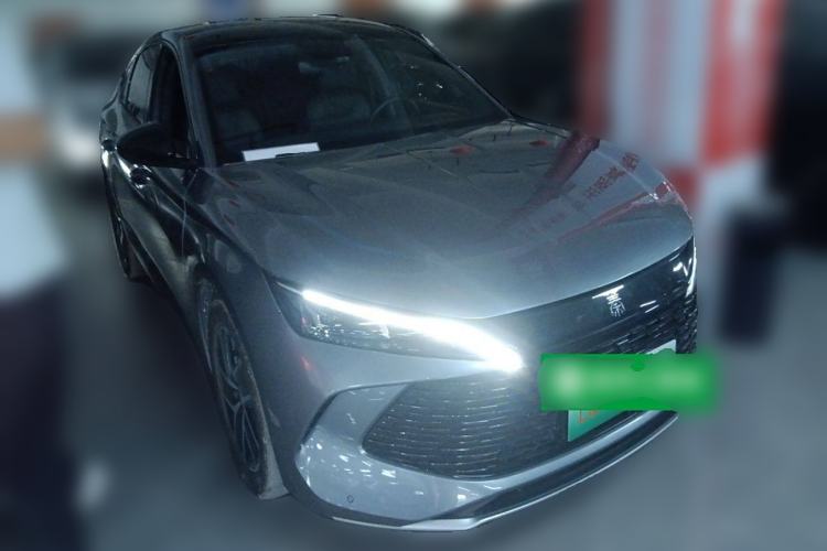 Used BYD Qin L 2024 DM-i 80KM Beyond Model Front Right 45 Deg