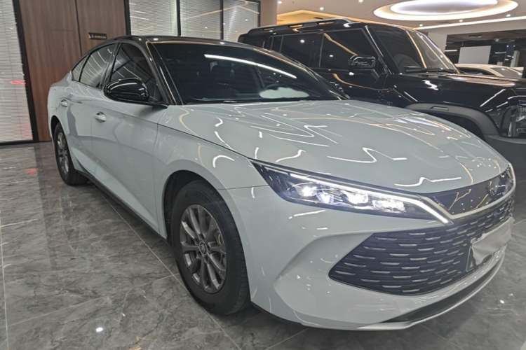 Used BYD Qin L 2024 DM-i 80KM Leading Model Front Right 45 Deg