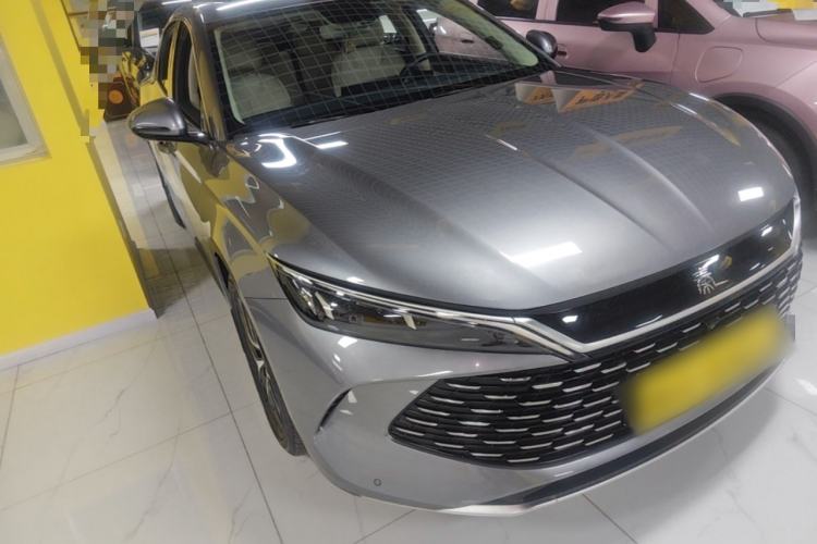 Used BYD Qin L 2024 DM-i 80KM Beyond Model Front Right 45 Deg