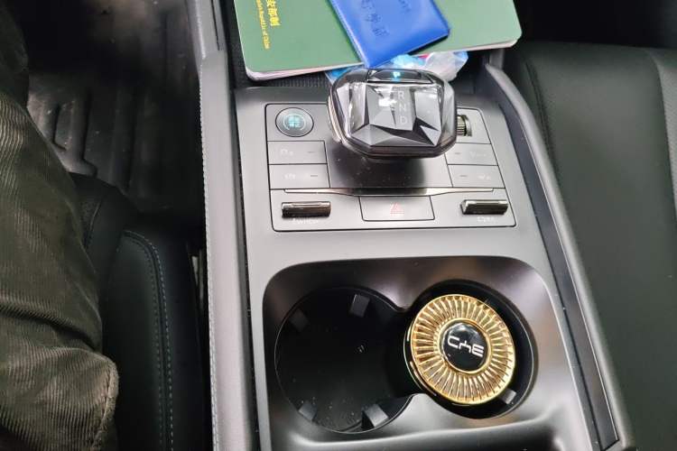 Used BYD Qin L 2024 DM-i 80KM Leading Model Gear Lever