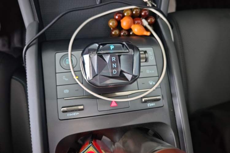 Used BYD Qin L 2024 DM-i 120KM Beyond Model Gear Lever