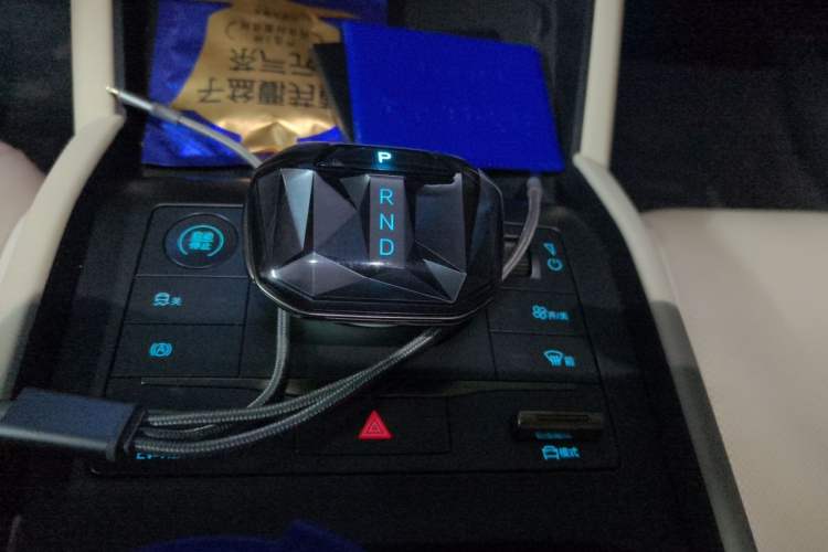 Used BYD Qin L 2024 DM-i 120KM Leading Model Gear Lever