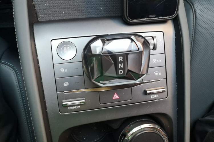 Used BYD Qin L 2024 DM-i 80KM Beyond Model Gear Lever