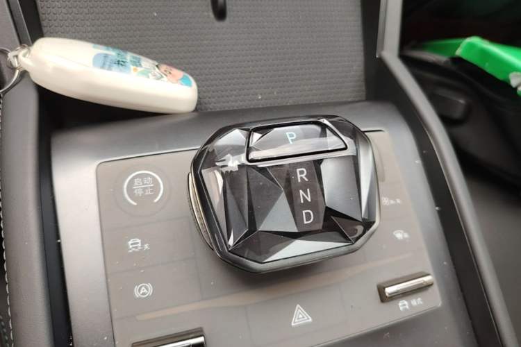 Used BYD Qin L 2024 DM-i 80KM Leading Model Gear Lever