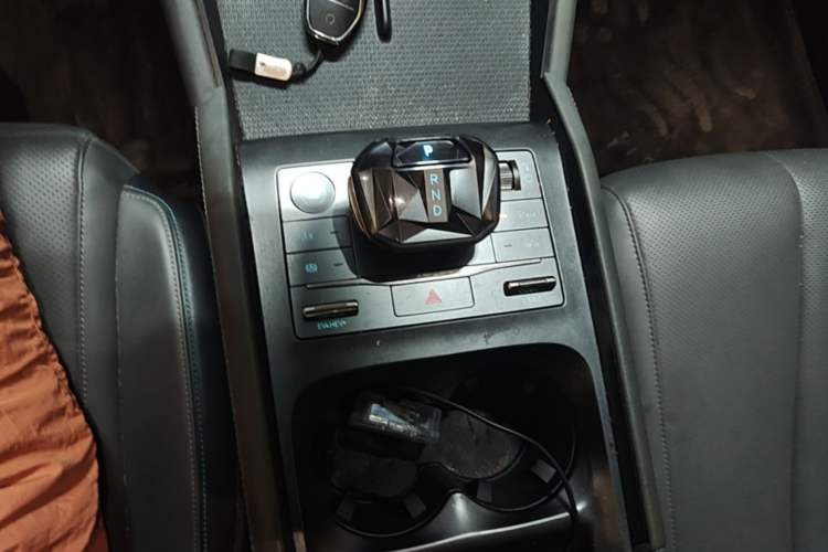 Used BYD Qin L 2024 DM-i 80KM Beyond Model Gear Lever