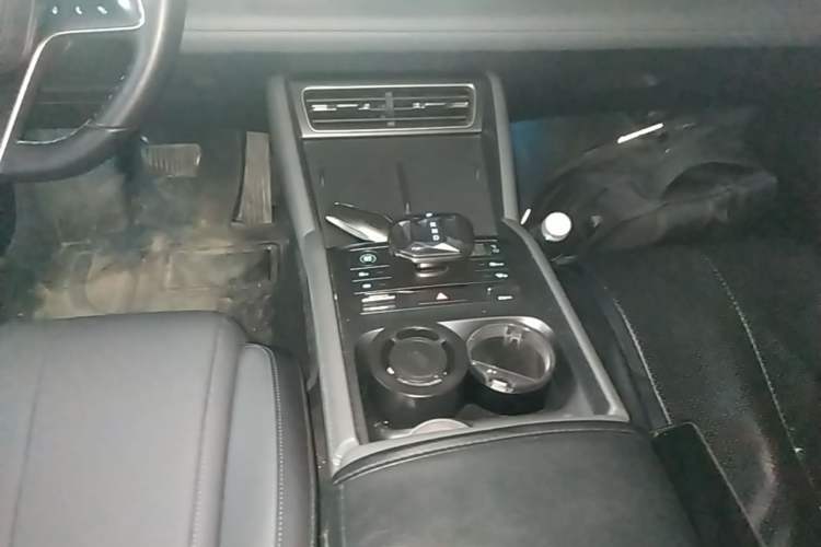 Used BYD Qin L 2024 DM-i 120KM Leading Model Gear Lever