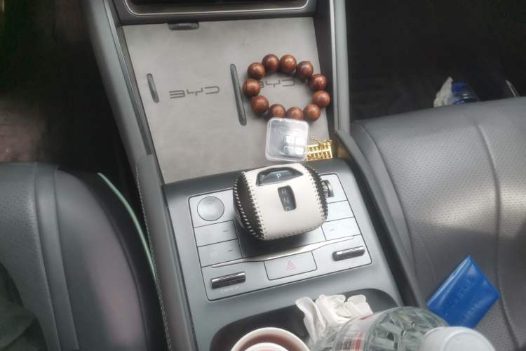 Used BYD Qin L 2024 DM-i 120KM Excellence Model Gear Lever