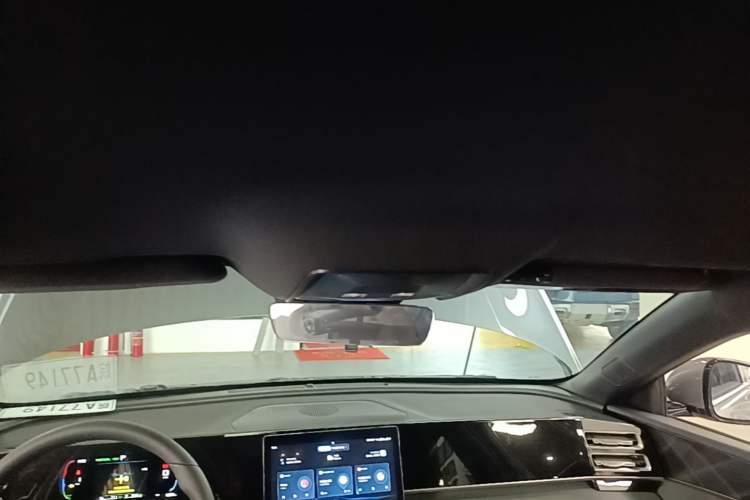 Used BYD Qin L 2024 DM-i 80KM Leading Model Headliner