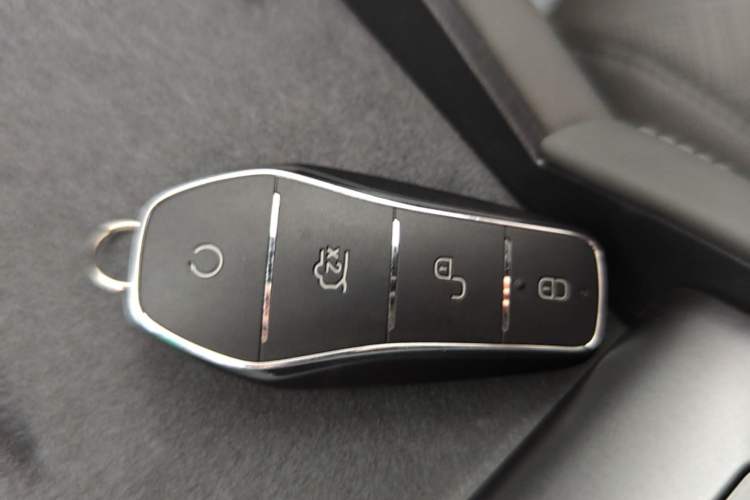 Used BYD Qin L 2024 DM-i 120KM Excellence Model Interior 1