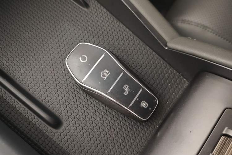 Used BYD Qin L 2024 DM-i 80KM Beyond Model Interior 1