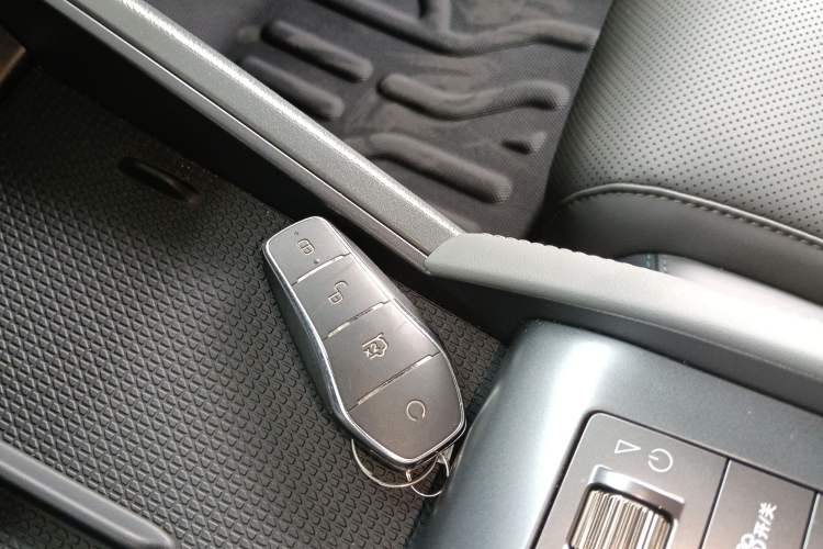 Used BYD Qin L 2024 DM-i 80KM Leading Model Interior 1