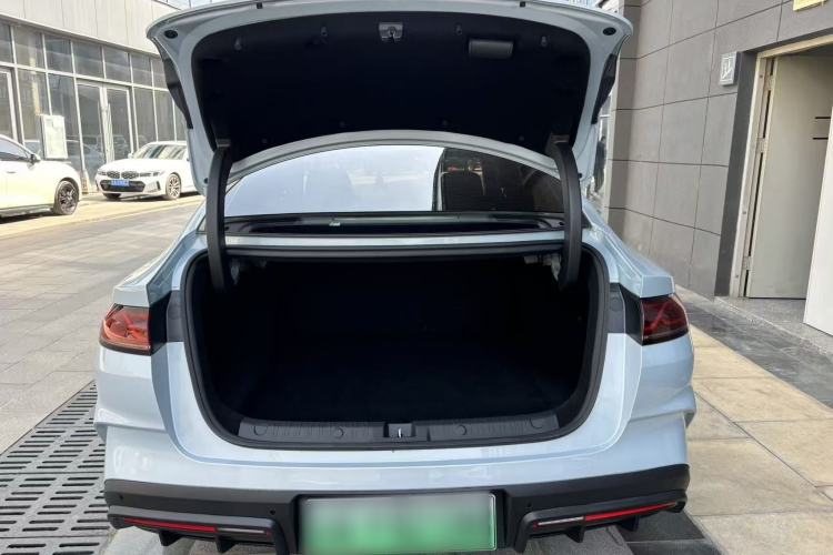 Used BYD Qin L 2024 DM-i 120KM Leading Model Interior 10