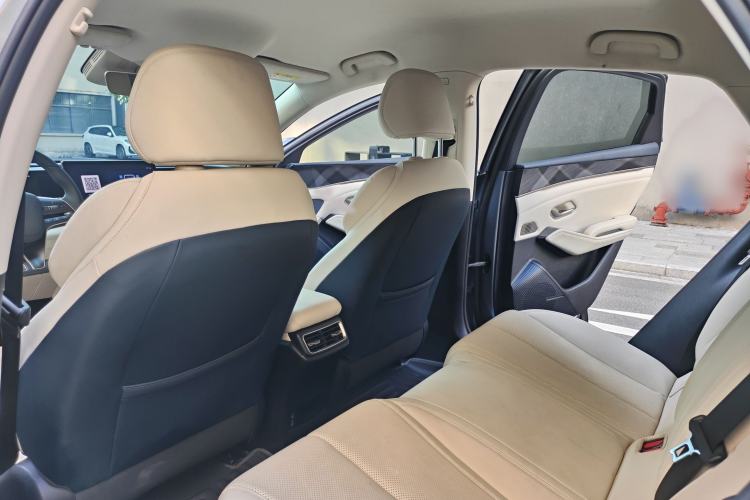 Used BYD Qin L 2024 DM-i 80KM Beyond Model Interior 3