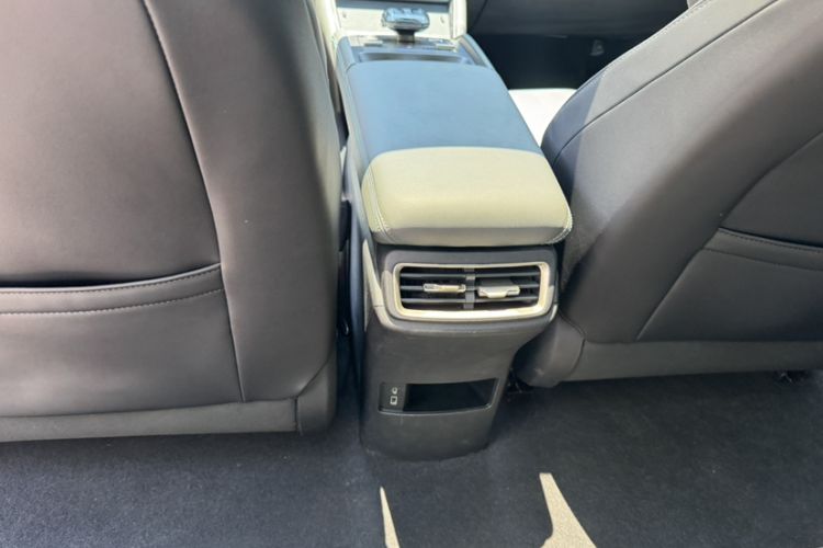 Used BYD Qin L 2024 DM-i 120KM Leading Model Interior 5