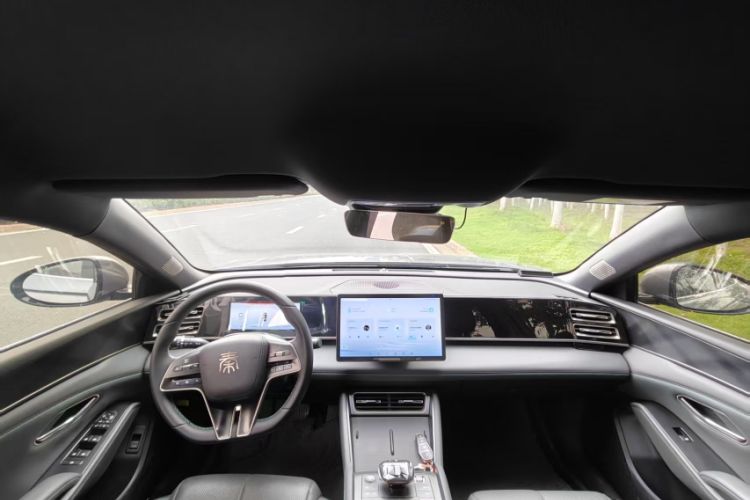 Used BYD Qin L 2024 DM-i 80KM Beyond Model Interior 5