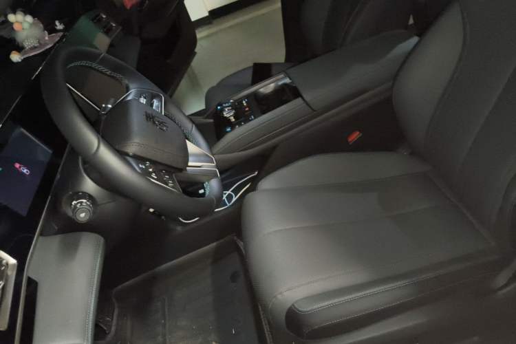Used BYD Qin L 2024 DM-i 120KM Leading Model Left Front Seat