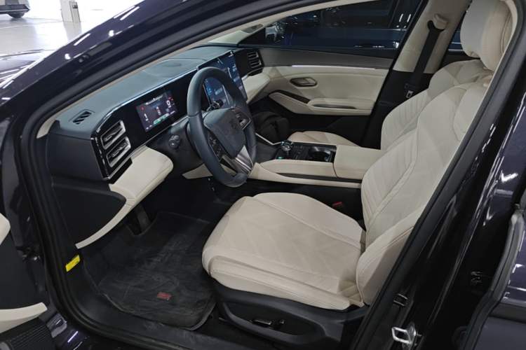 Used BYD Qin L 2024 DM-i 120KM Excellence Model Left Front Seat