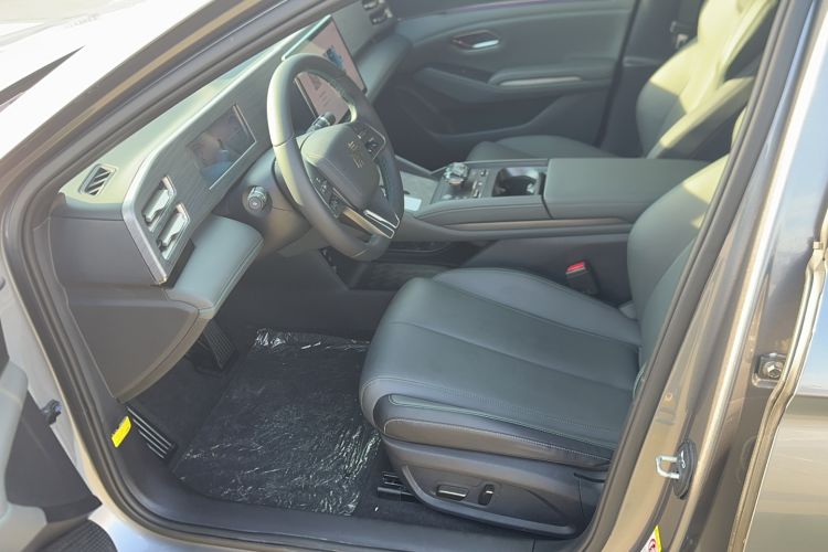 Used BYD Qin L 2024 DM-i 120KM Leading Model Left Front Seat