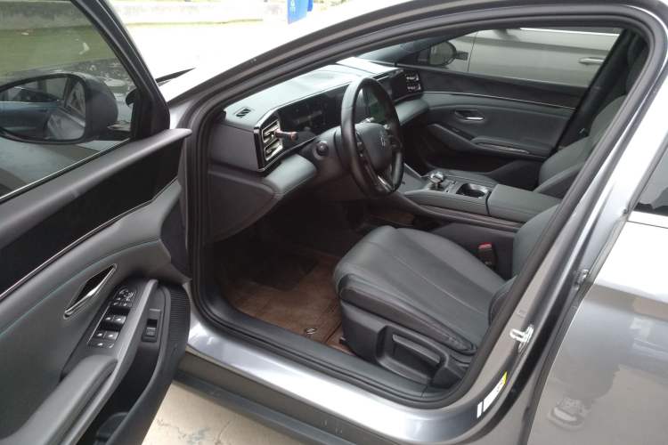 Used BYD Qin L 2024 DM-i 80KM Leading Model Left Front Seat