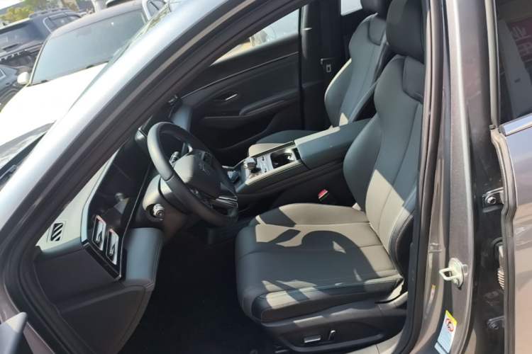 Used BYD Qin L 2024 DM-i 120KM Leading Model Left Front Seat